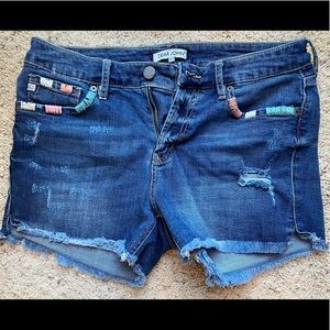 Dear John Stitch Detail Cut off denim shorts